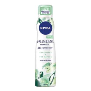 Moisturizing foam for dry skin